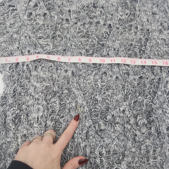 ROMWE Gray LOOSE Knit Sweater - Picture 9 of 11